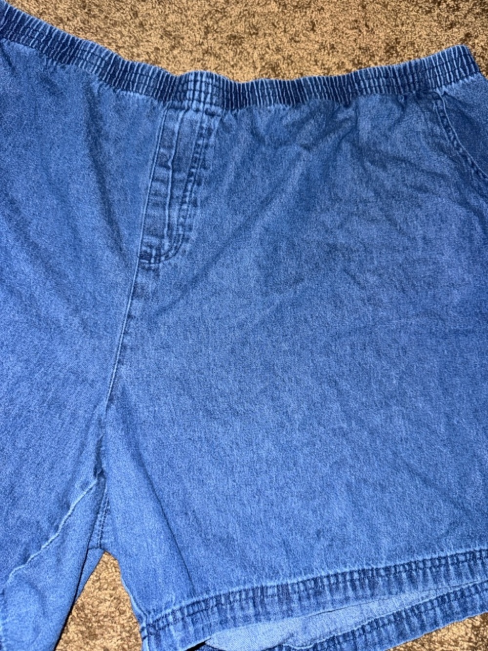 Women’s Basic Editions Jean Shorts - Picture 2 of 4